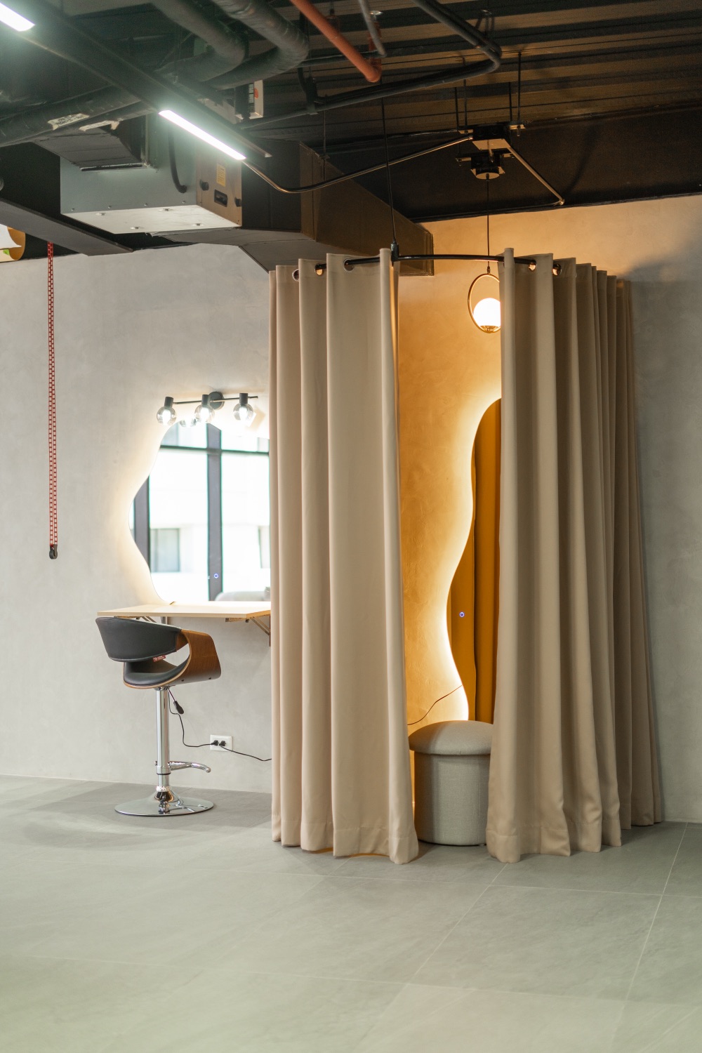 G&R Studio — photograph 9.